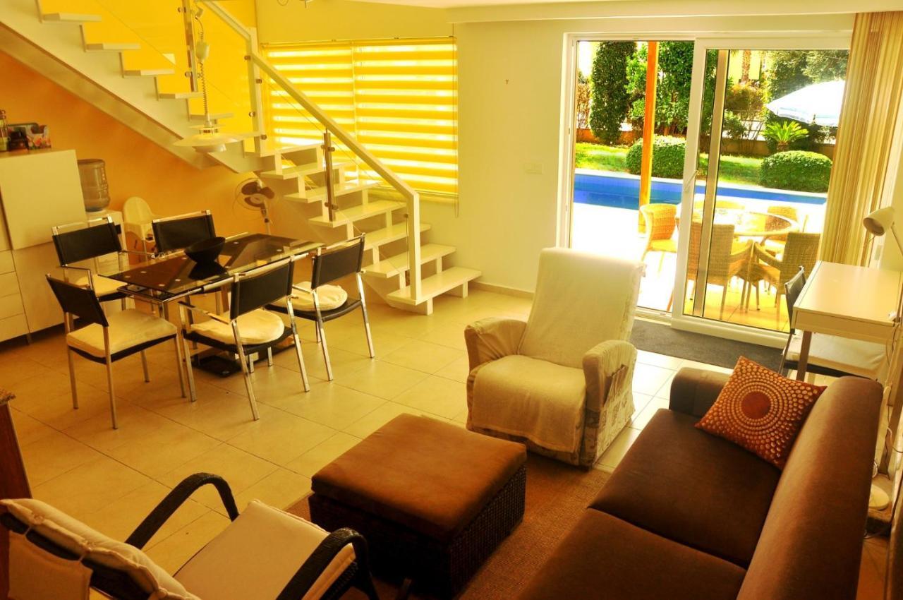 Babylon Luxury Villa With Private Pool And Indoor Heated Pool Side Luaran gambar