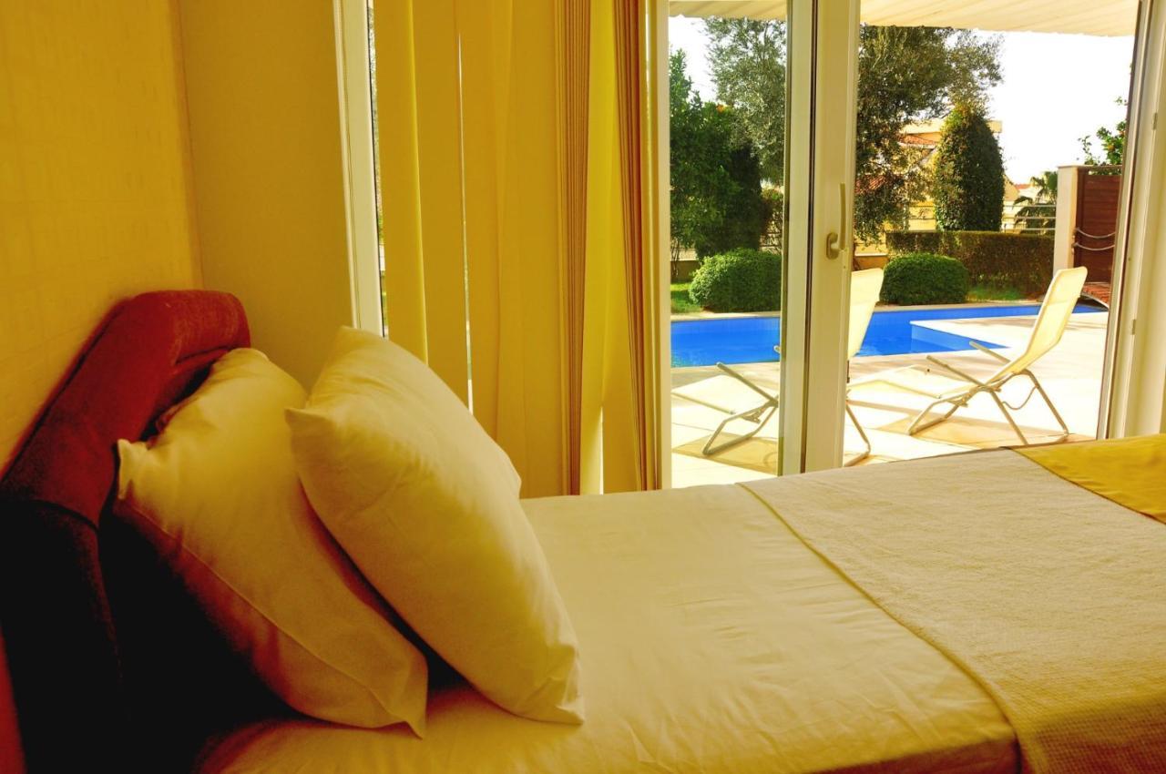 Babylon Luxury Villa With Private Pool And Indoor Heated Pool Side Luaran gambar