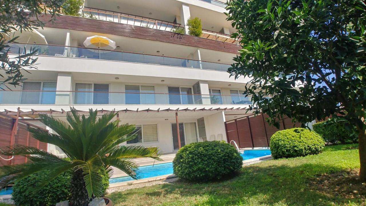 Babylon Luxury Villa With Private Pool And Indoor Heated Pool Side Luaran gambar